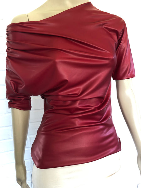 LOVE RED TOP