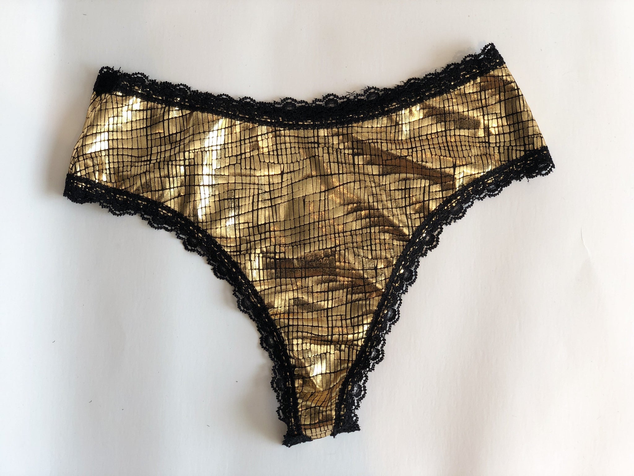 RISQUE GOLD THONG