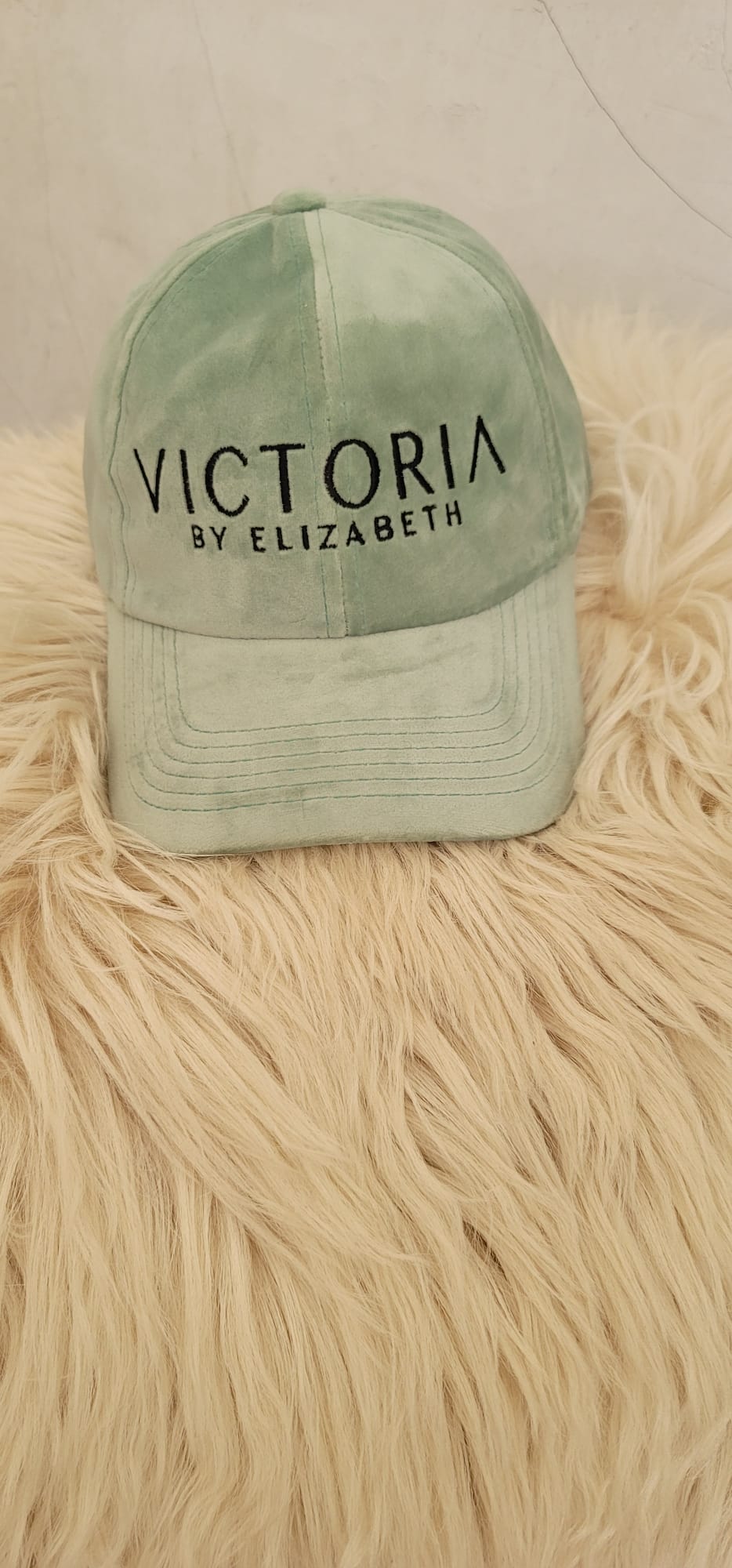 Victoria by Elizabeth